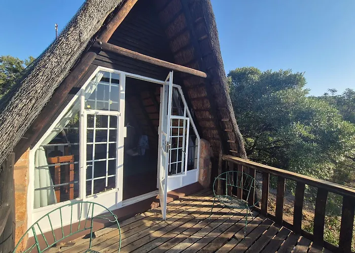 Tshiamo Bush Chalet - Utopia